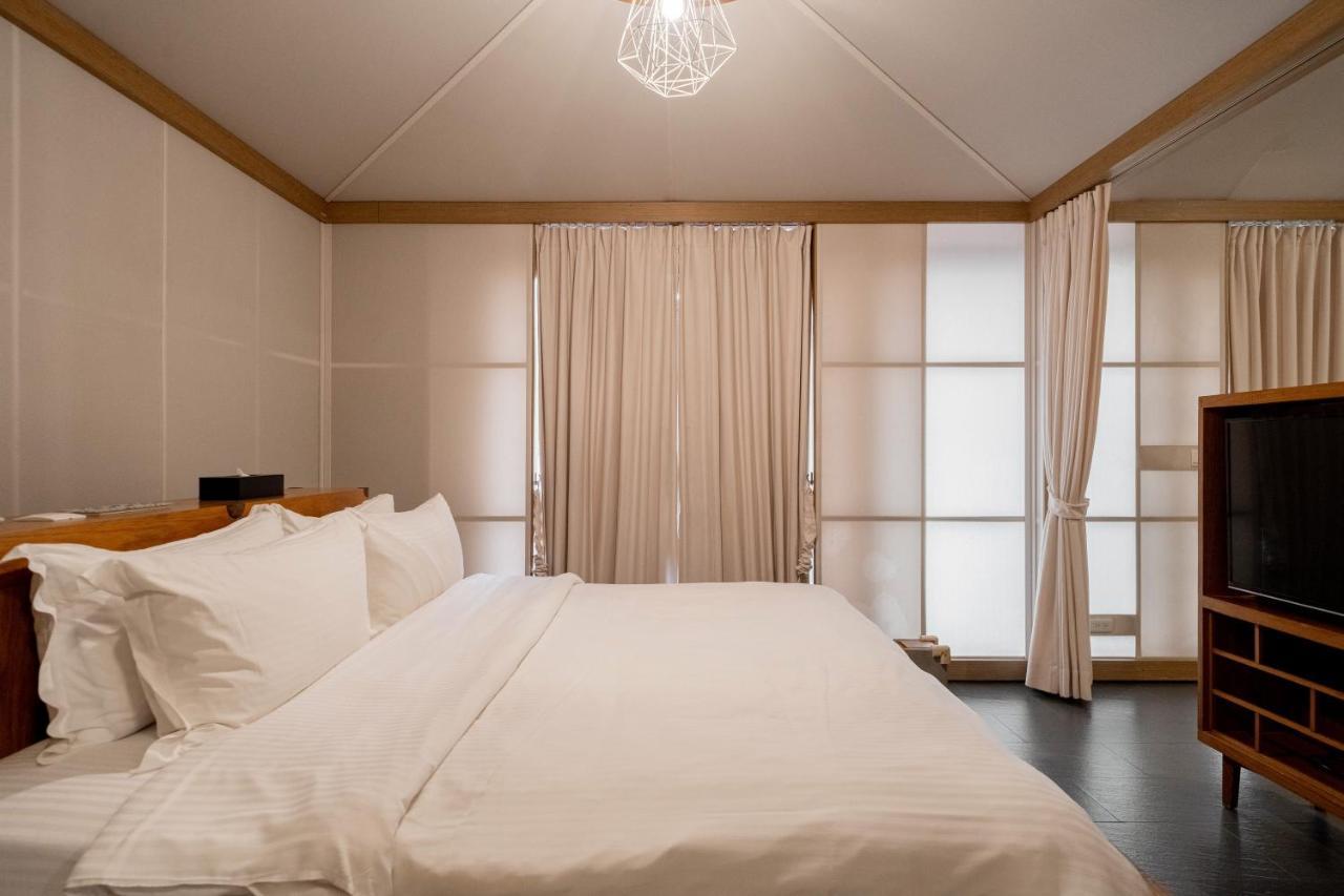 Tian Xia Ju Motel Yilan Kültér fotó