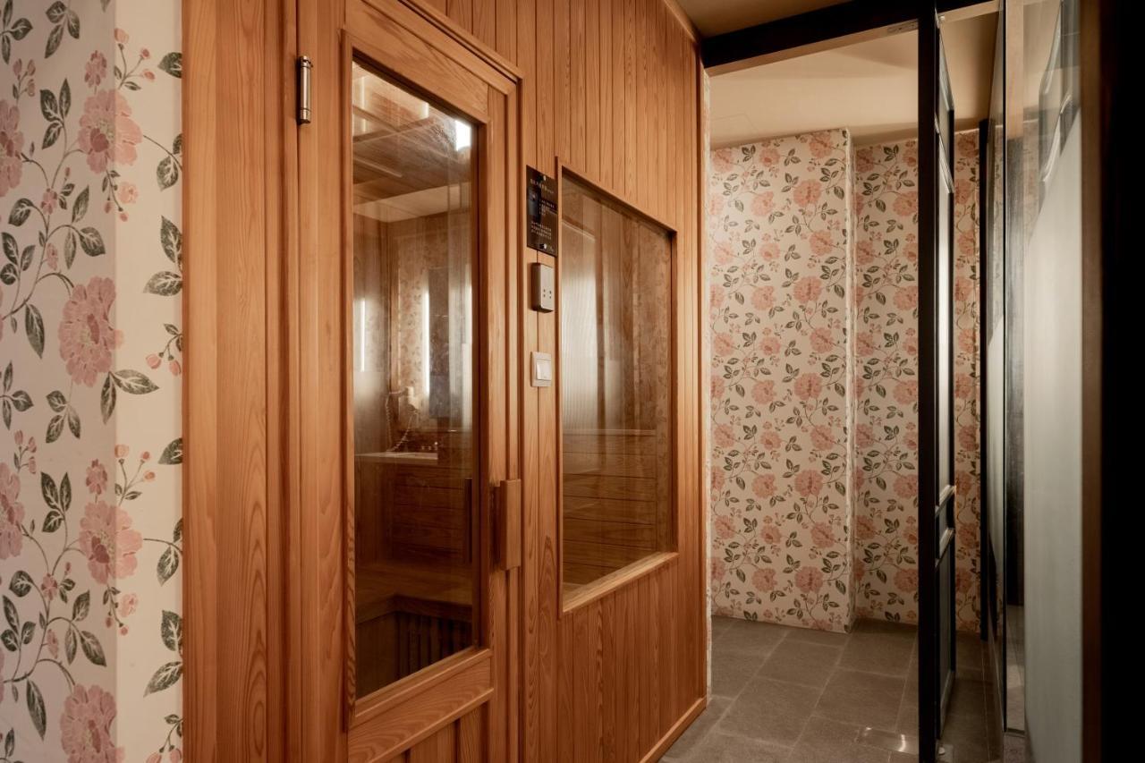 Tian Xia Ju Motel Yilan Kültér fotó