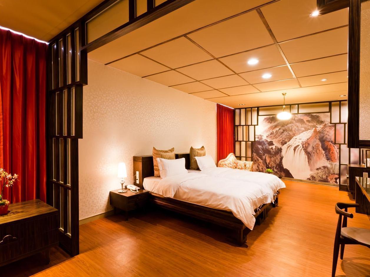 Tian Xia Ju Motel Yilan Kültér fotó