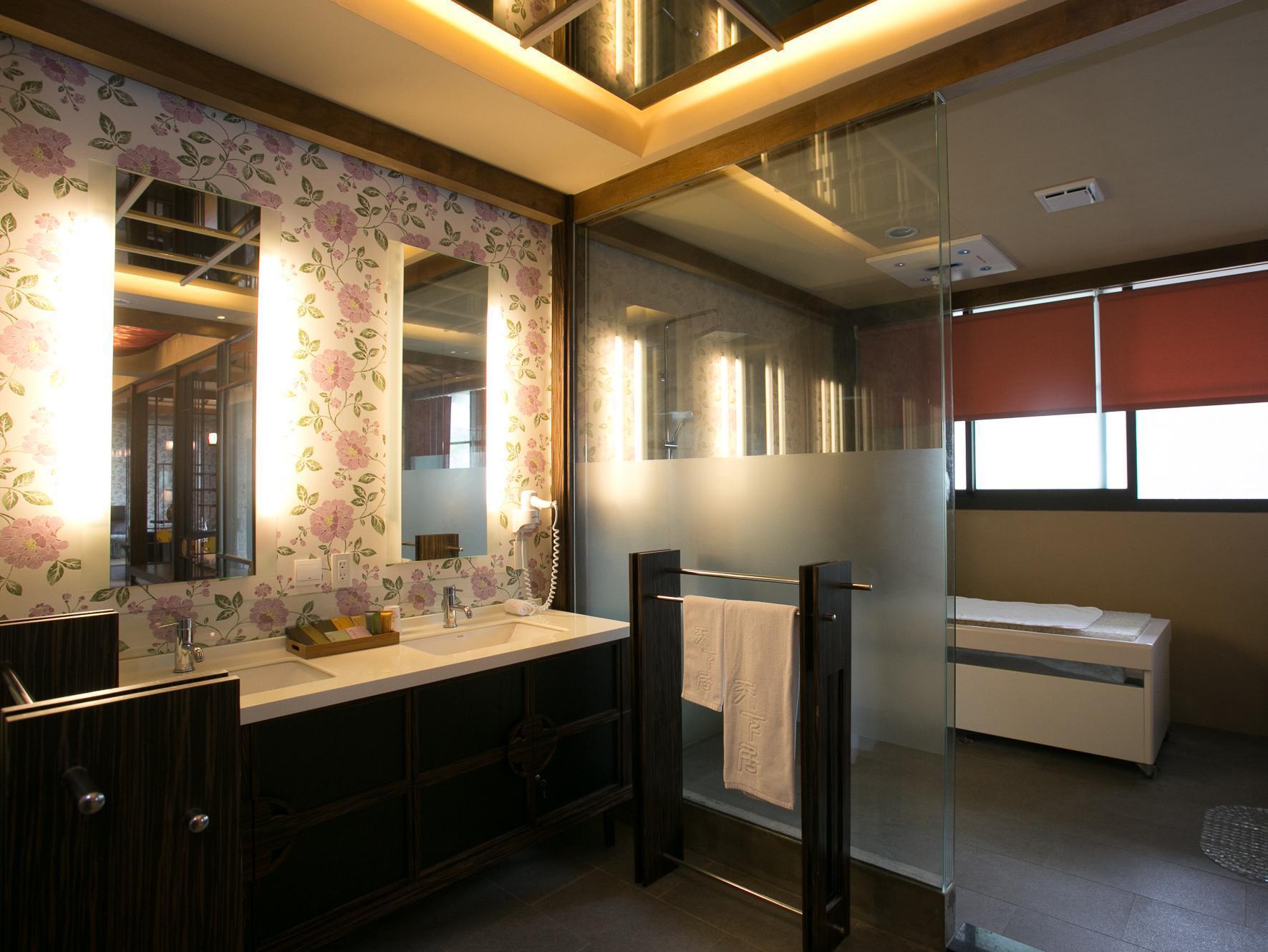 Tian Xia Ju Motel Yilan Kültér fotó
